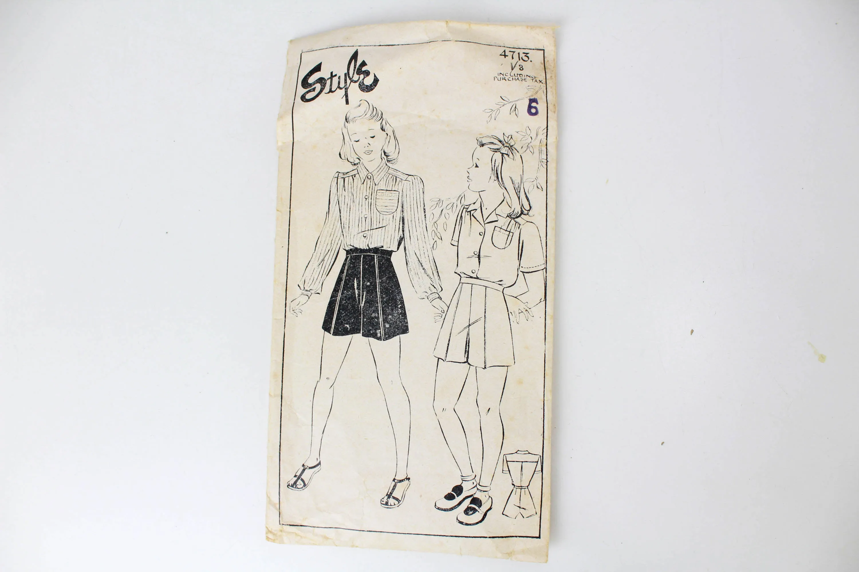 1940s Girls Shorts and Blouse Sewing Pattern Style 4713, Complete, Size 6