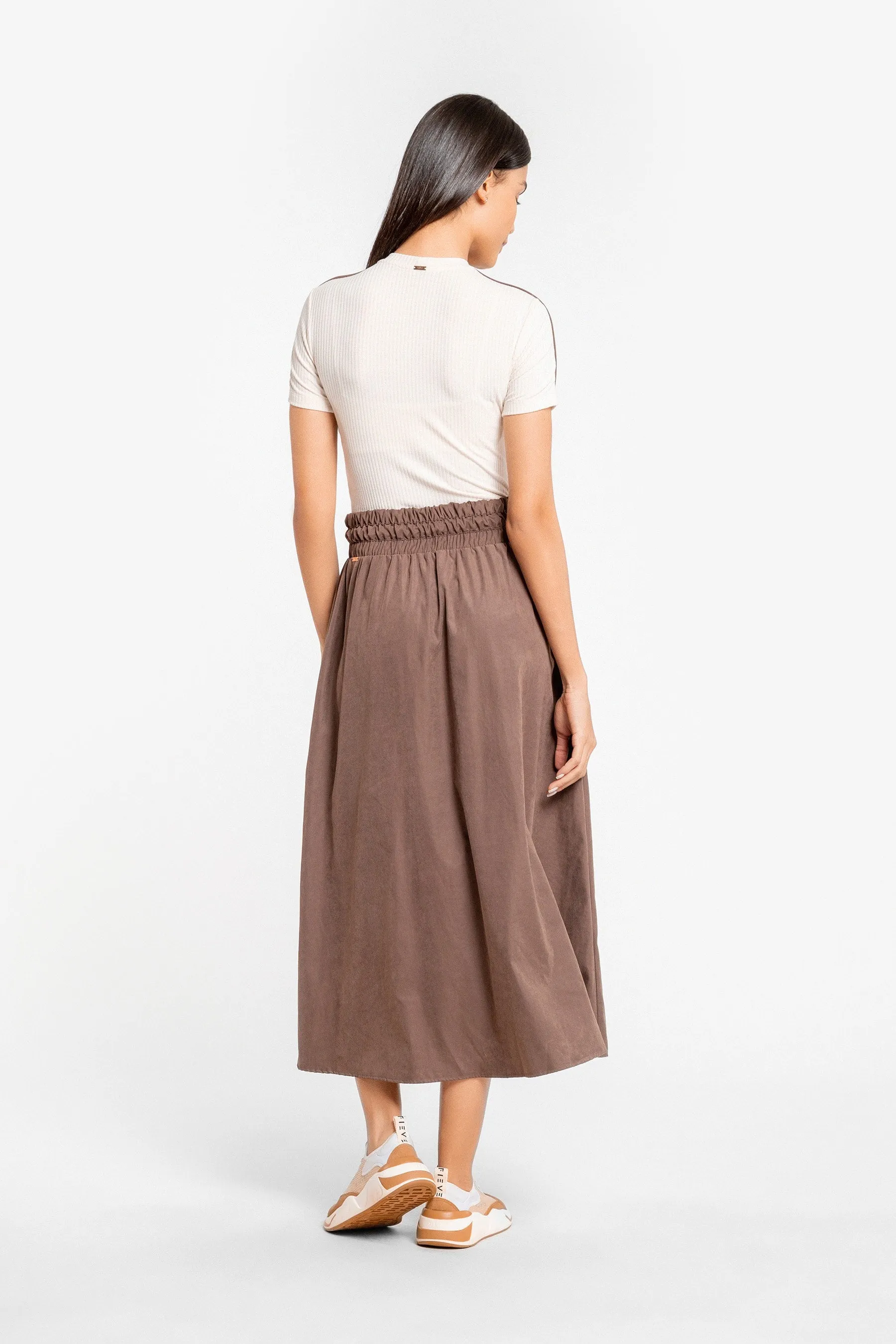 Minimal Lines Cropped Blouse