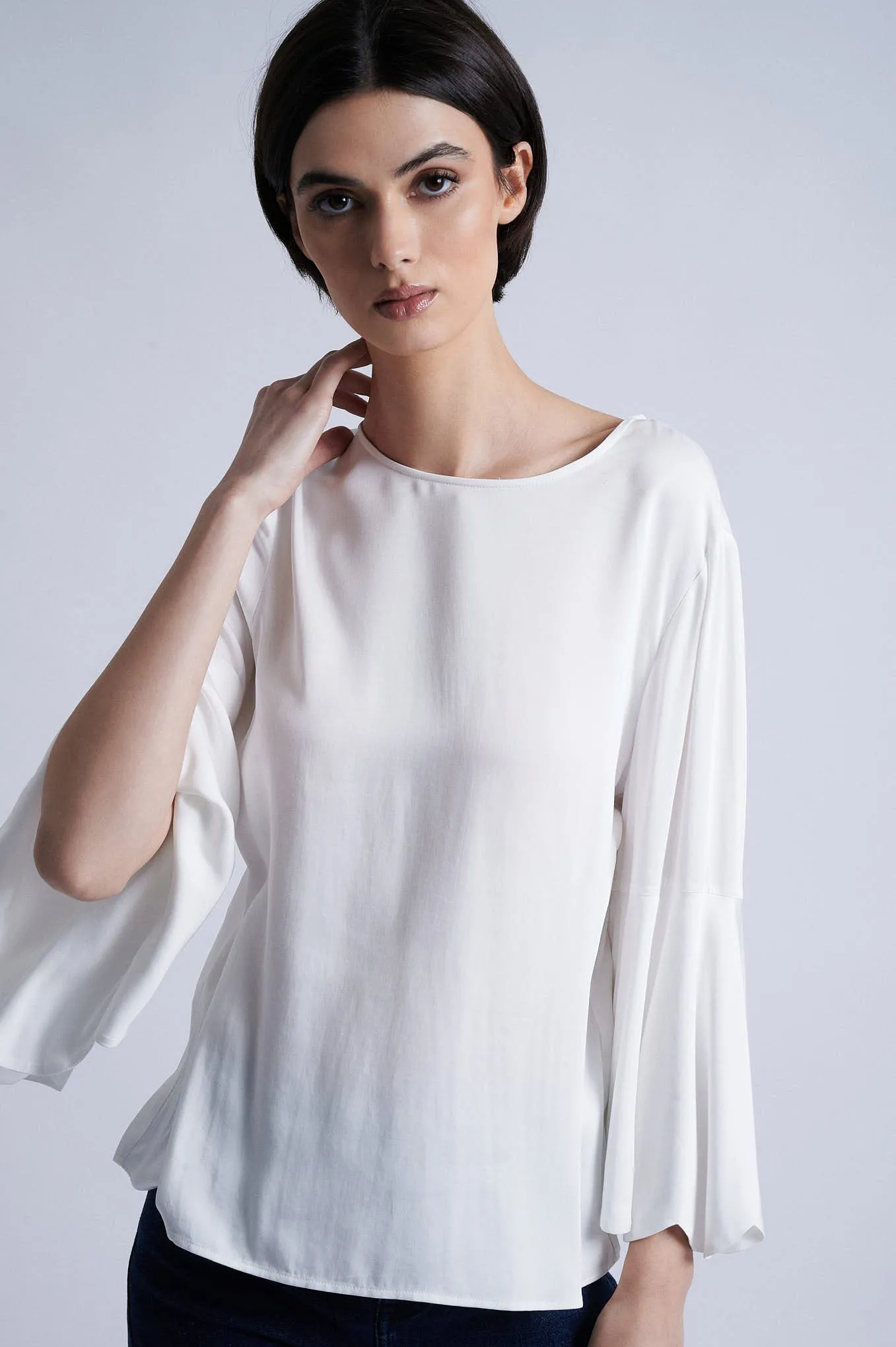 Respekt Viscose Blouse with scalopped details