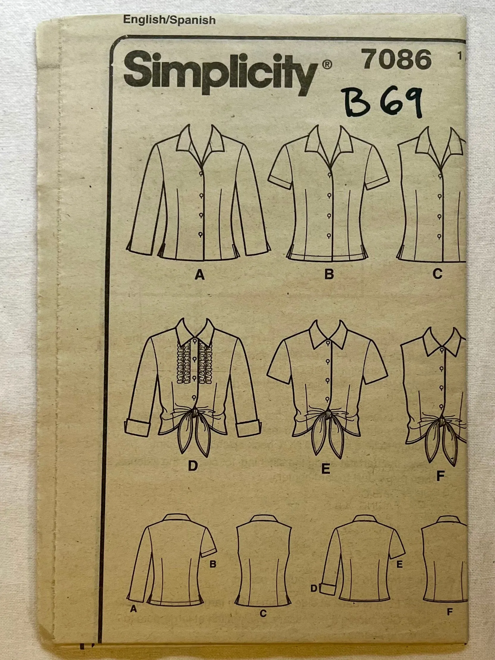 Simplicity 7086 PARTIALLY CUT Blouse Sizes 6-12