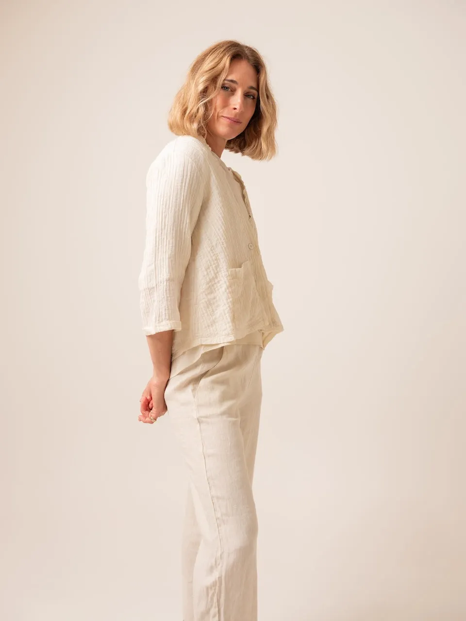 Transit Par Such Textural Light Jacket in Ivory